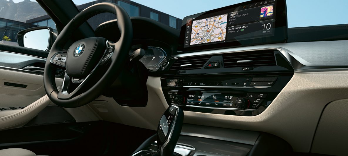 Cockpit BMW 5er Touring G31 Facelift 2020 Sophistograu Interieur